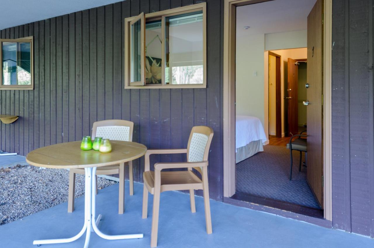 St Andrews By The Lake Golf Resort Kaleden Exteriér fotografie