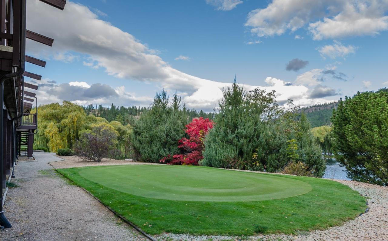 St Andrews By The Lake Golf Resort Kaleden Exteriér fotografie